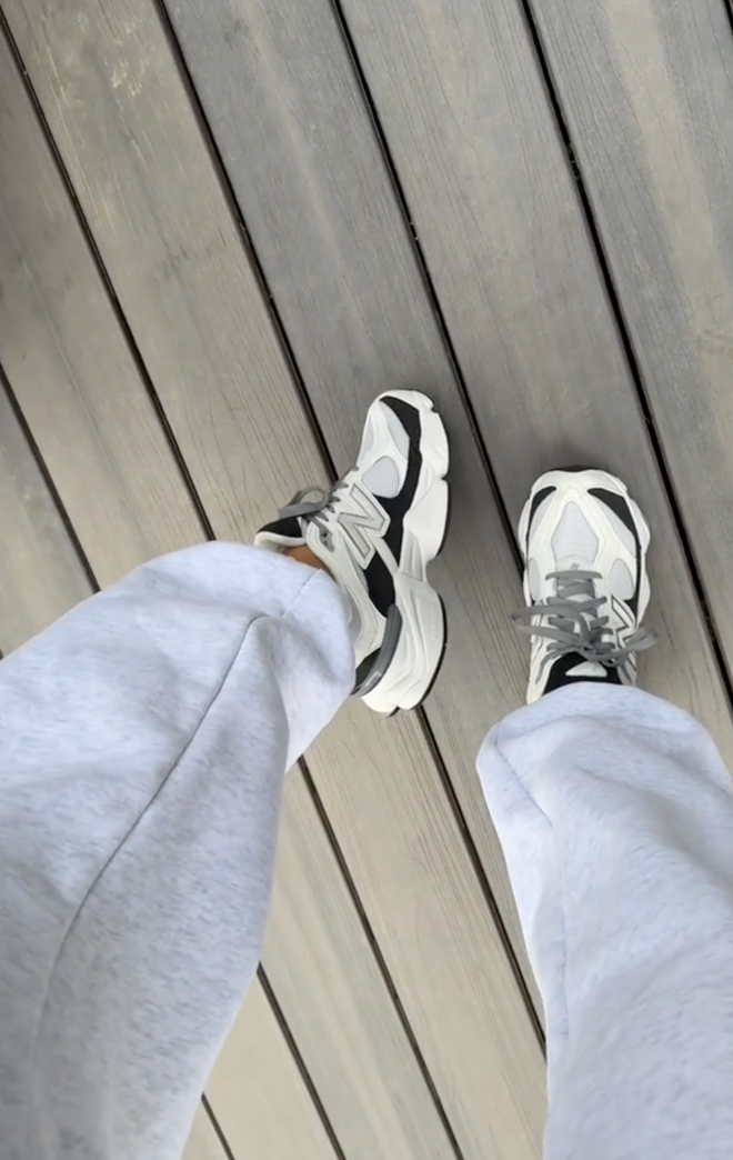 9060 Reflection Black Oreo