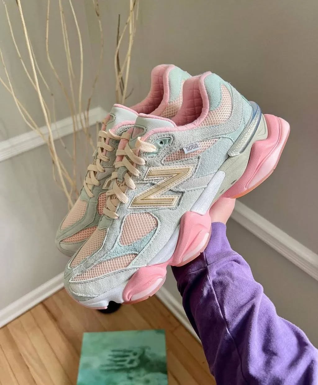 9060 Limited Edition "Voices"