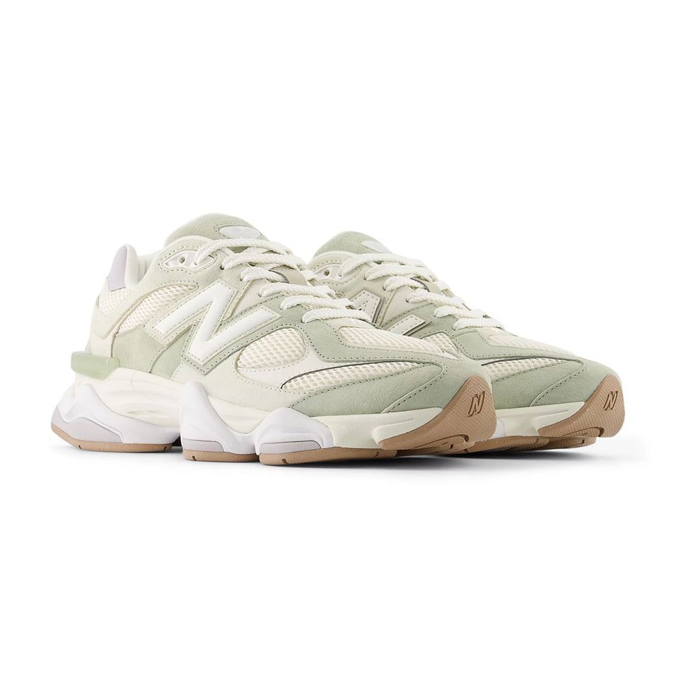 9060 Pearl Grey