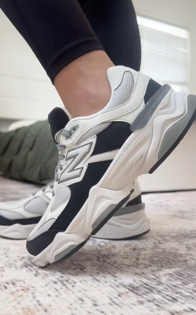 9060 Reflection Black Oreo