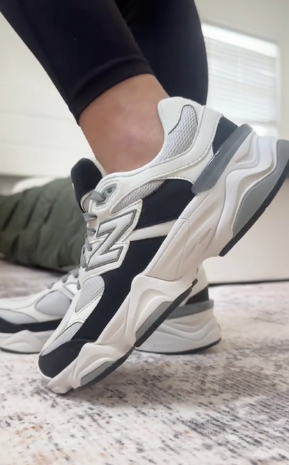 9060 Reflection Black Oreo