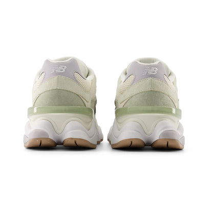9060 Pearl Grey