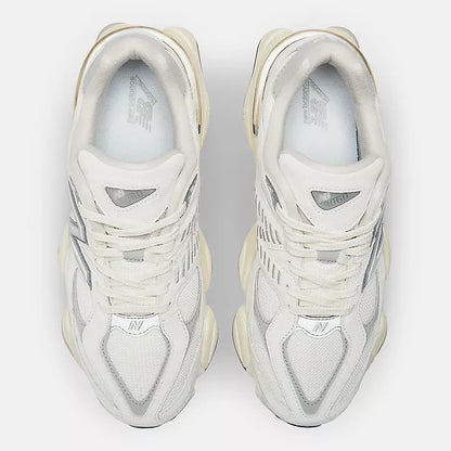 9060 Sea Salt with Silver Metallic