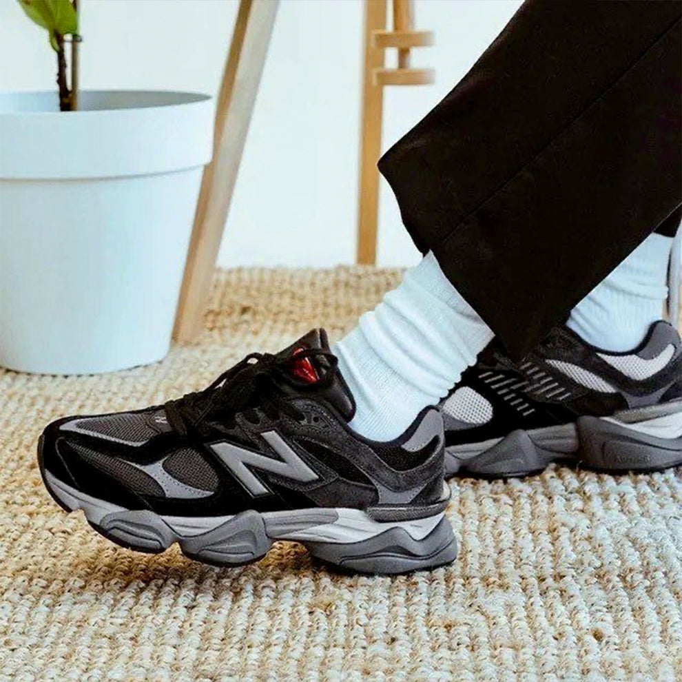 9060 Black/Castlerock